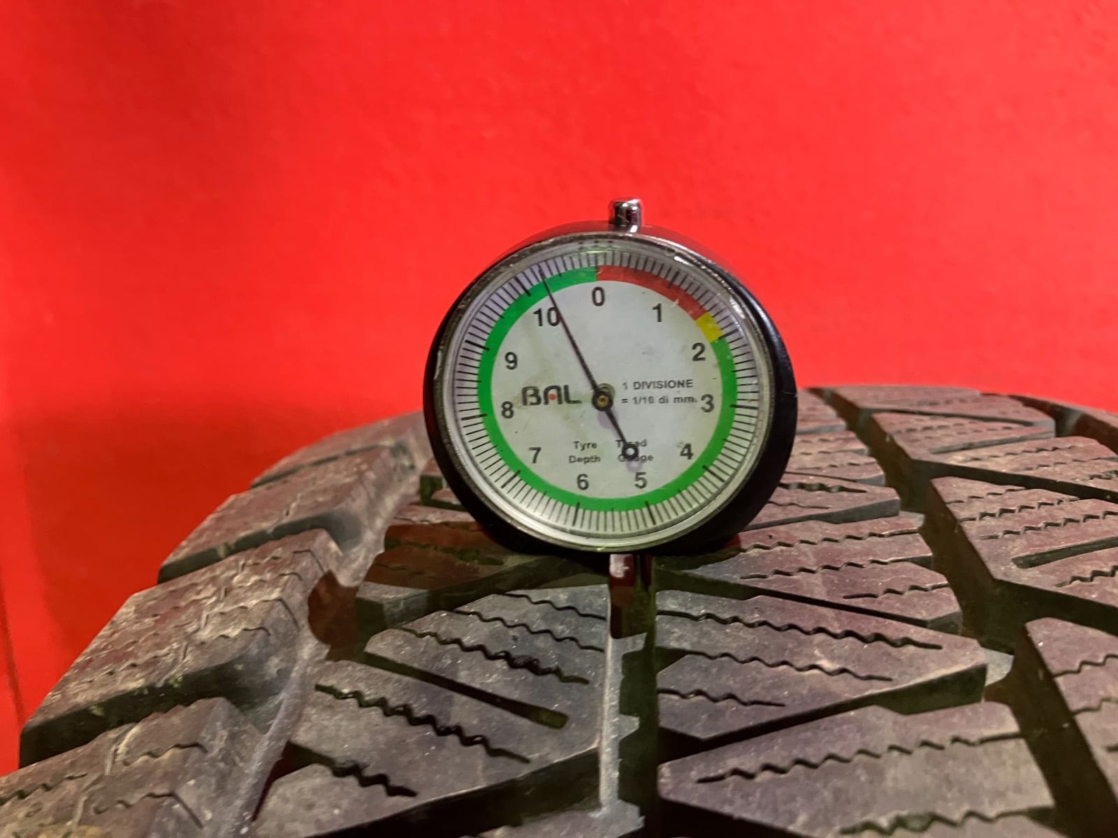  スタッドレスタイヤ 265 70 R 16 DM V 3 4本SET 16インチ スタッドレス