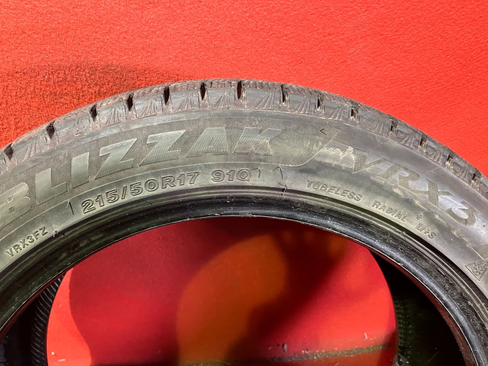 スタッドレスタイヤ