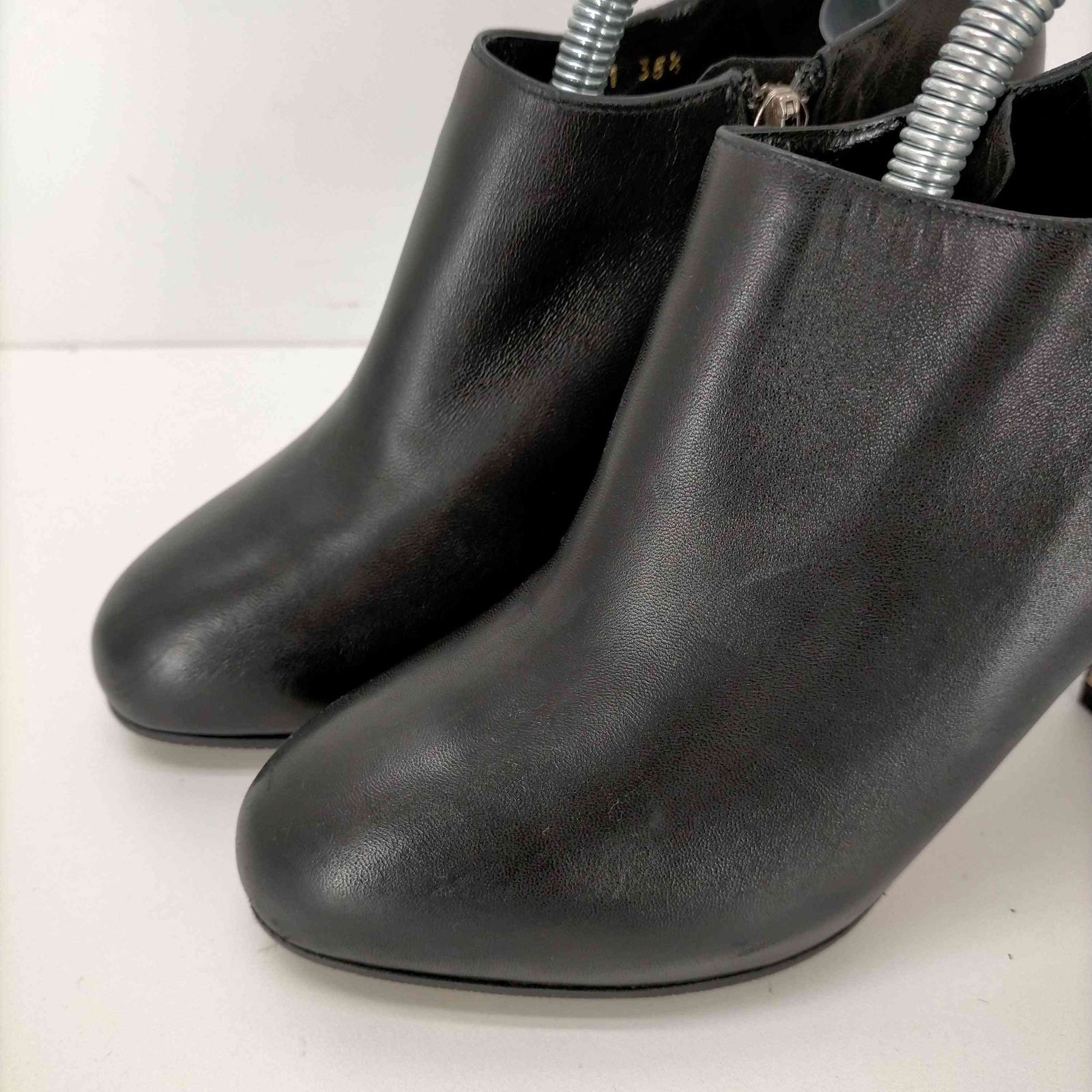 ジャンビトロッシ Gianvito Rossi ジャンヴィトロッシ Gianvito Rossi