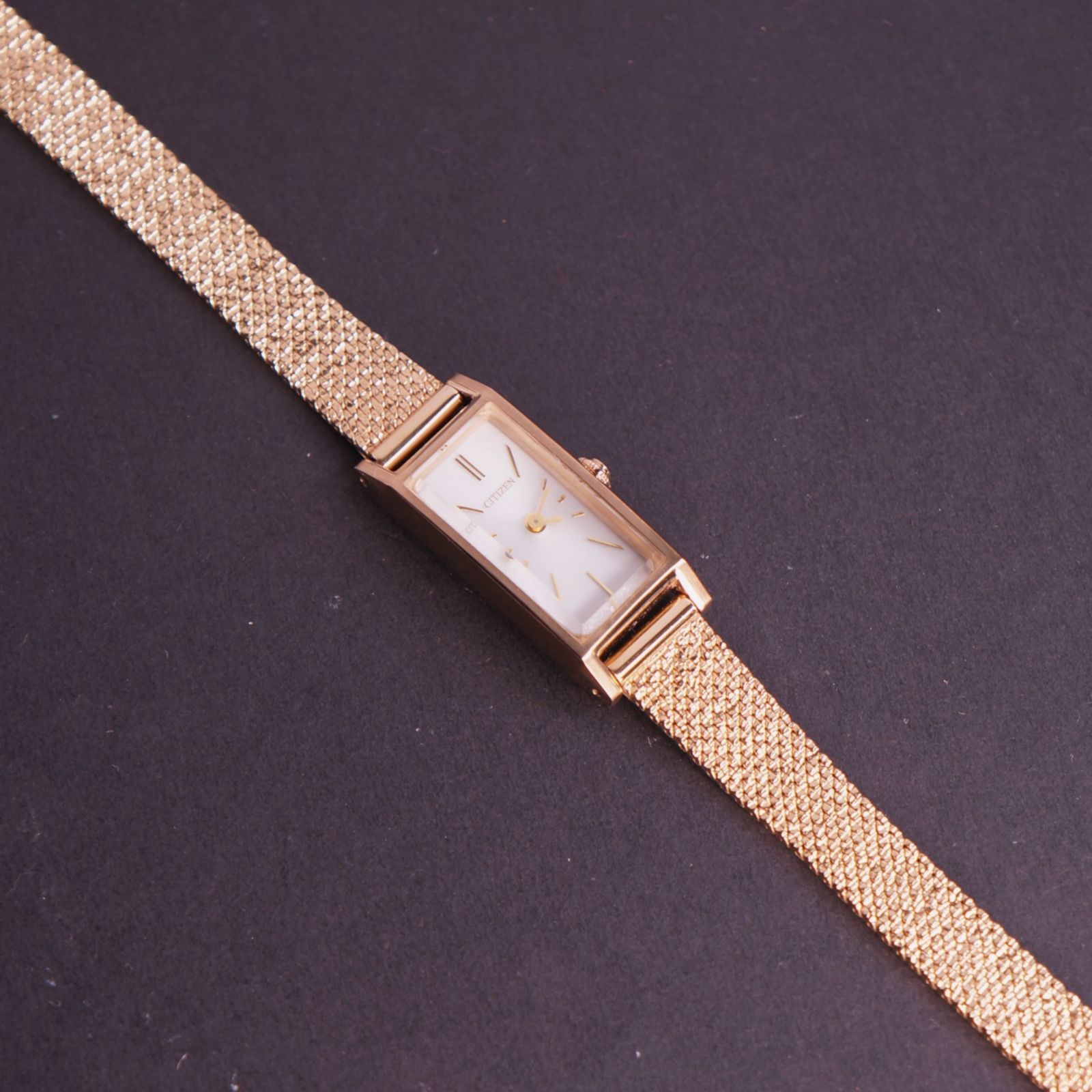  稼働品 citizen Kii COCOSHNIKコラボモデル 白文字盤 腕時計(クォーツ) 腕時計(アナログ)