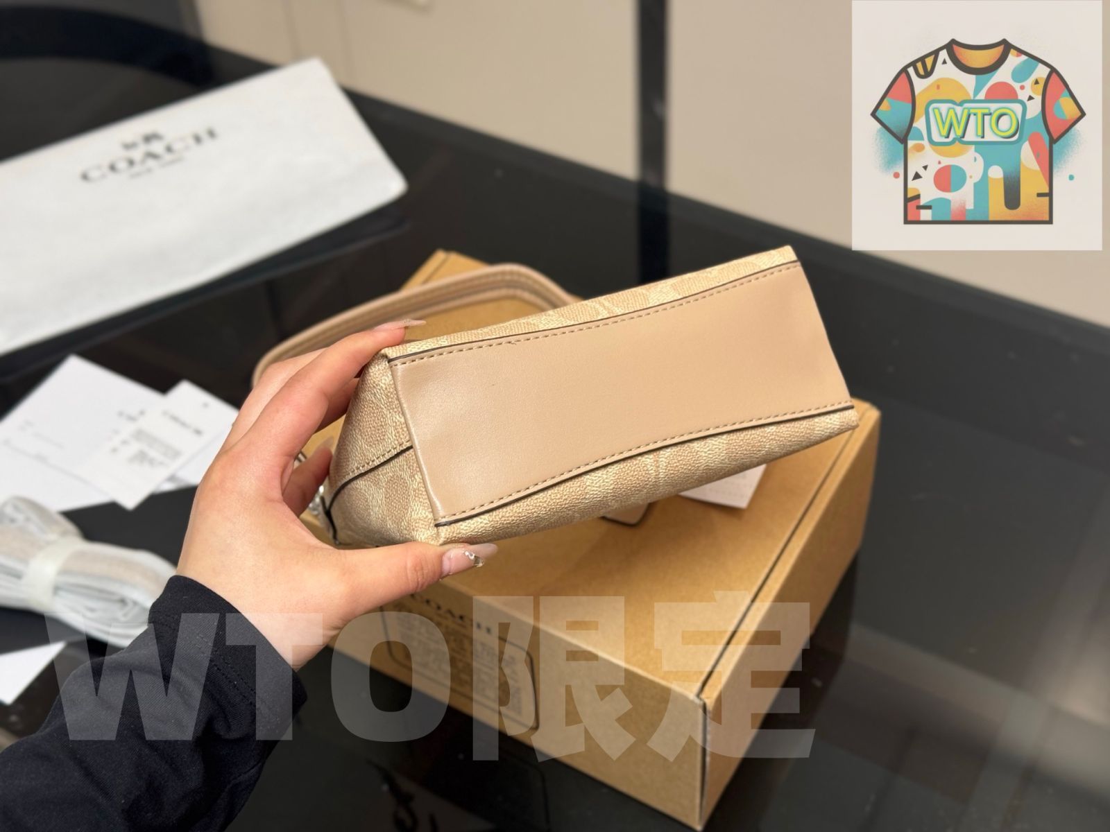 COACH ミニローレル