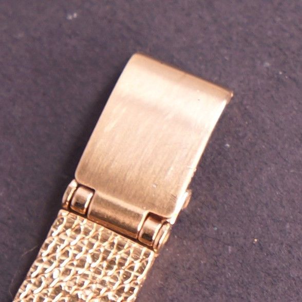 COCOSHNIKコラボモデル 白文字盤