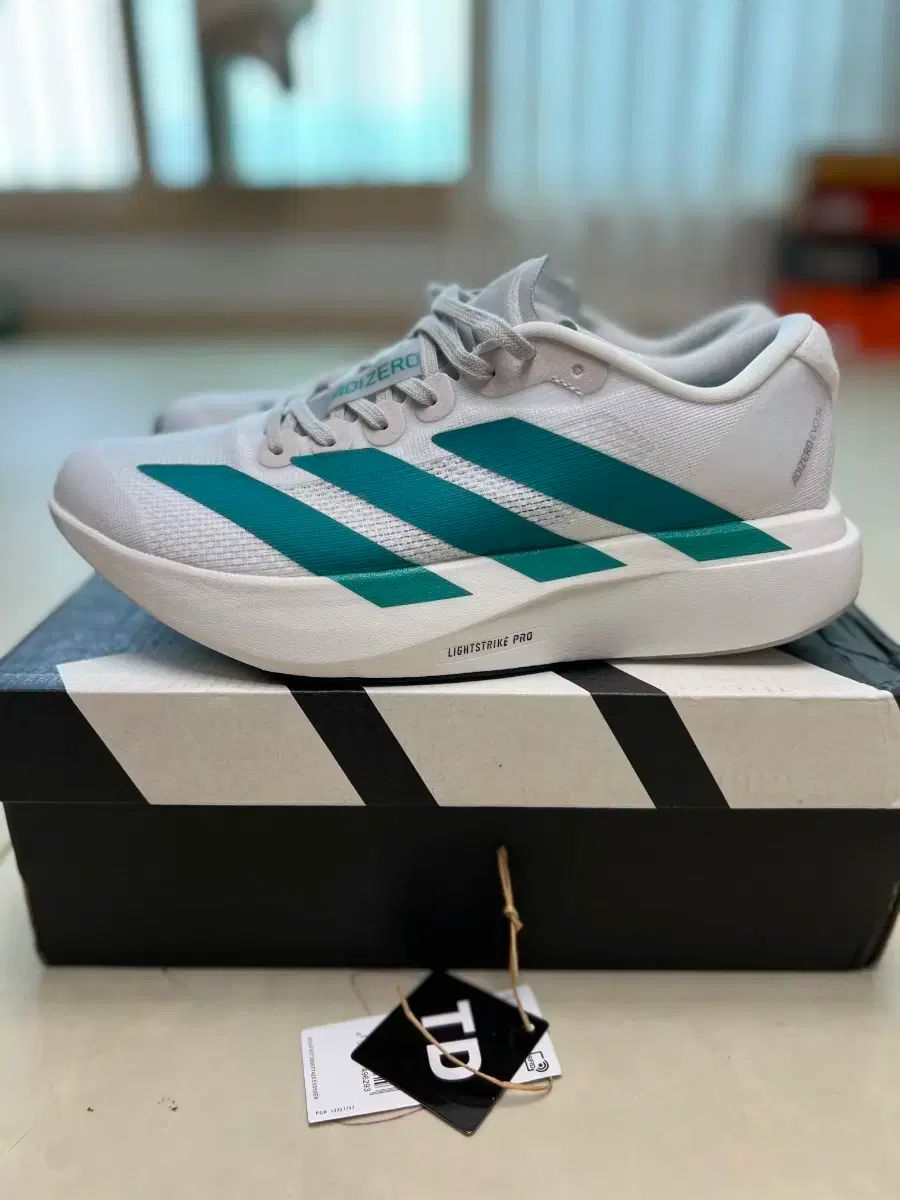 アディダス アディゼロ EVO SL 270