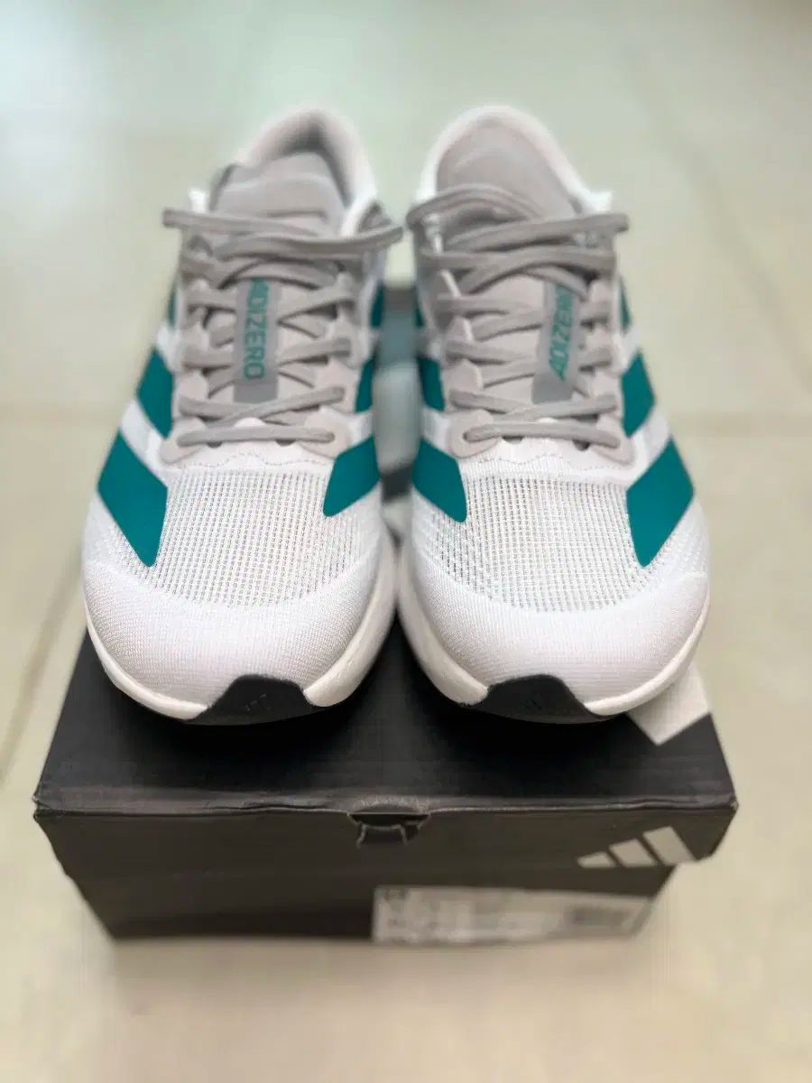 アディダス アディゼロ EVO SL 270