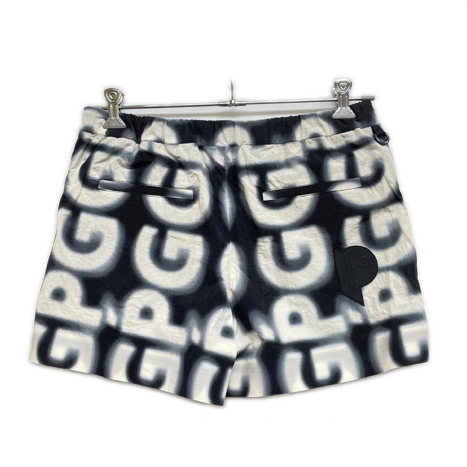 レディース ピージージー PGG ショートパンツ 1 M 黒系×白 ロゴ総柄