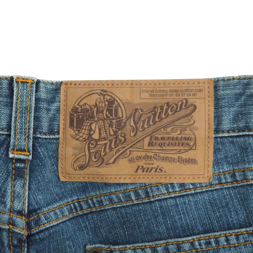 ブーツカット モノグラムフラワー刺繍