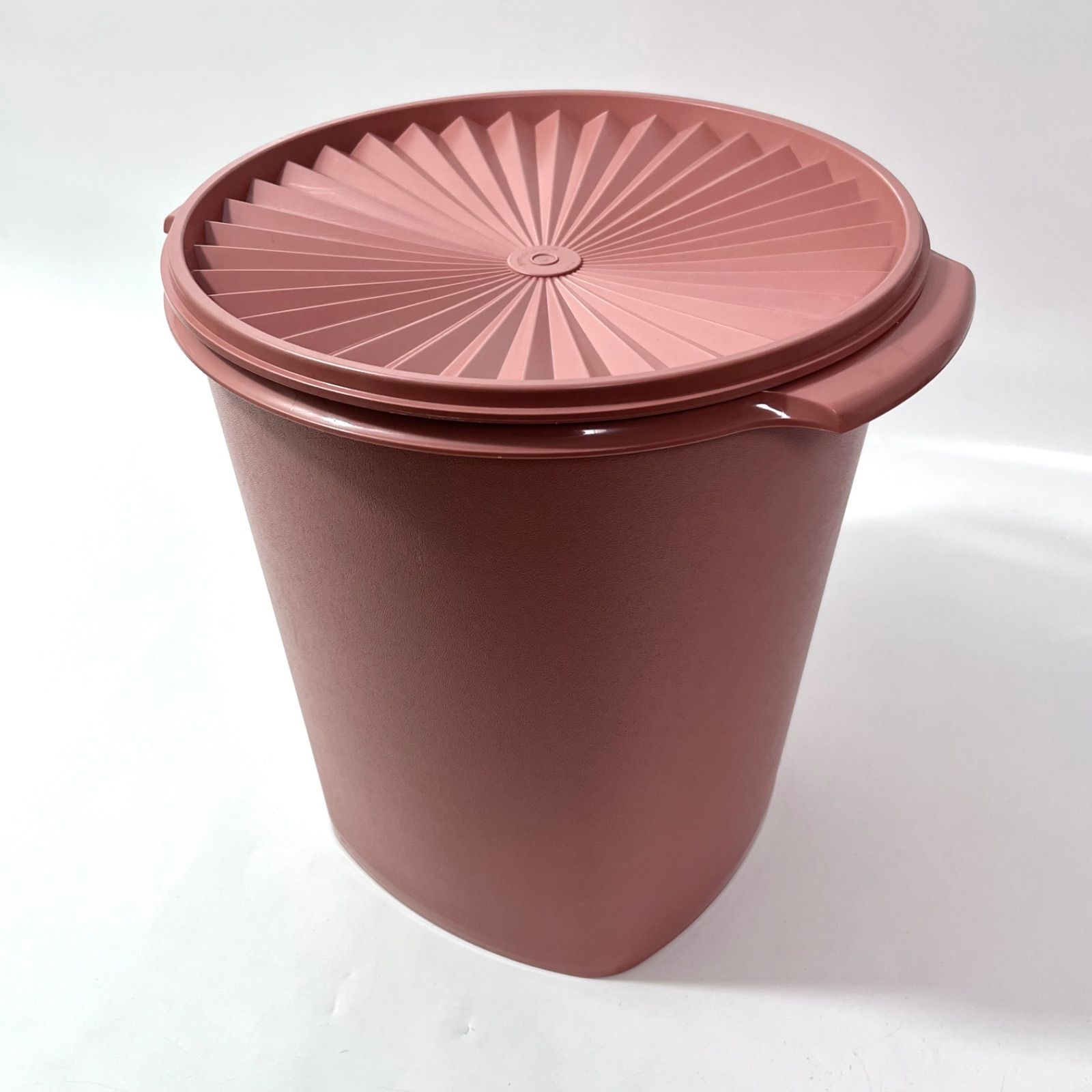 た09 特大サイズ タッパーウェア マキシクイーンデコレーター 11L サーモンピンク