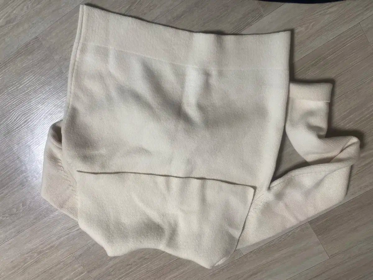 11AM ネックニット アイボリー