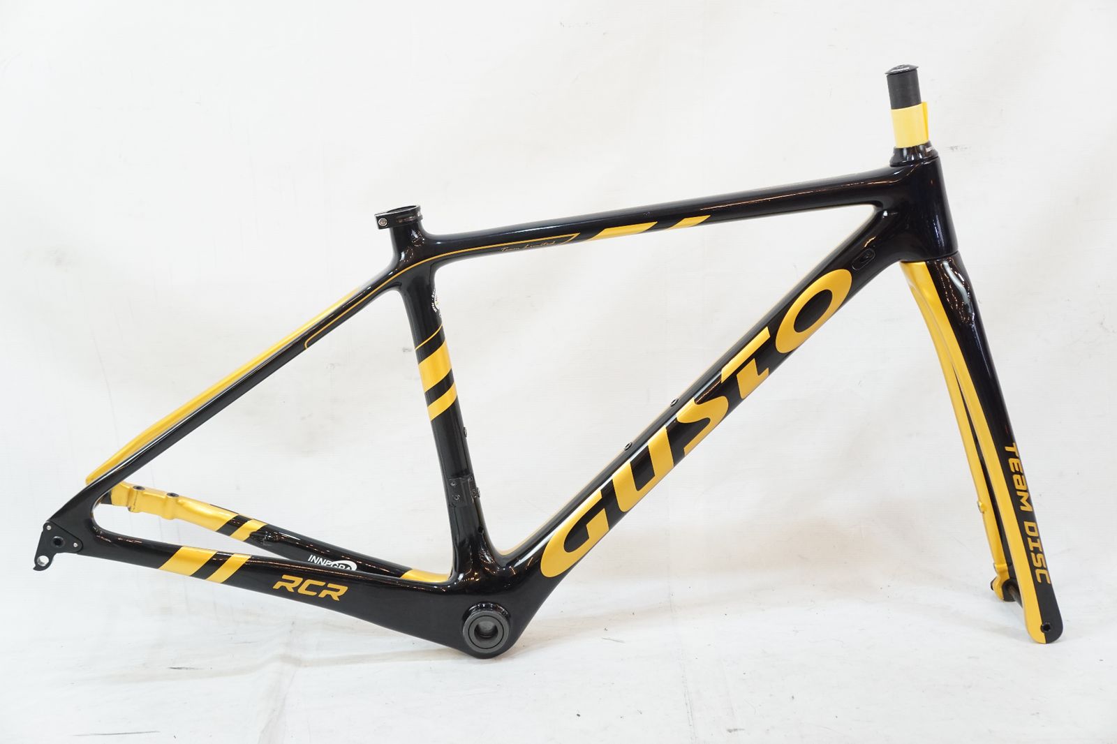 GUSTO グスト RCR TEAM LIMITED DISC 2019年モデル フレームセット バイチャリ浦和ベース