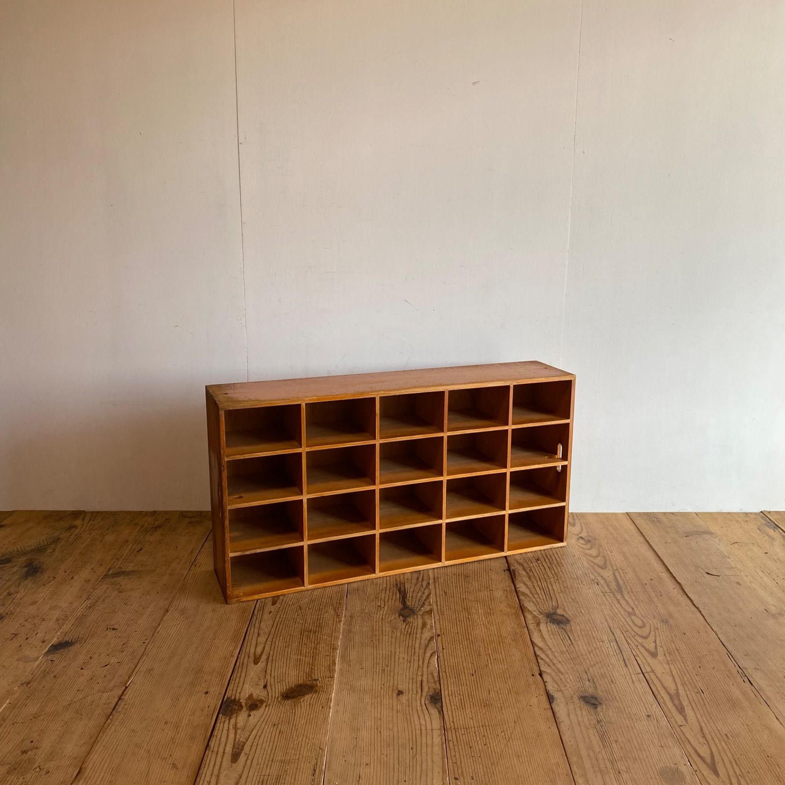 アンティーク レトロ 木製 仕切り棚 多マス 小引き出し パーツケース 古道具 収納棚 什器y 267