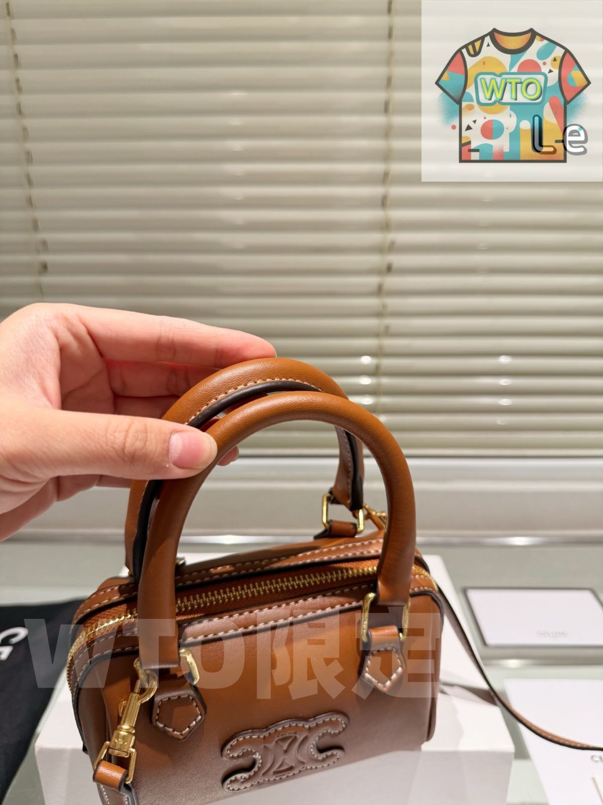 今日 Celine セリーヌ ピローバッグ Pillow Bag