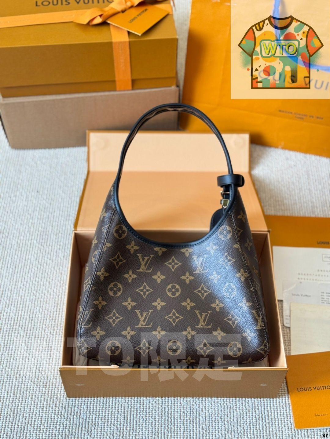 今日 Louis Vuitton The Drop ハンドバッグ