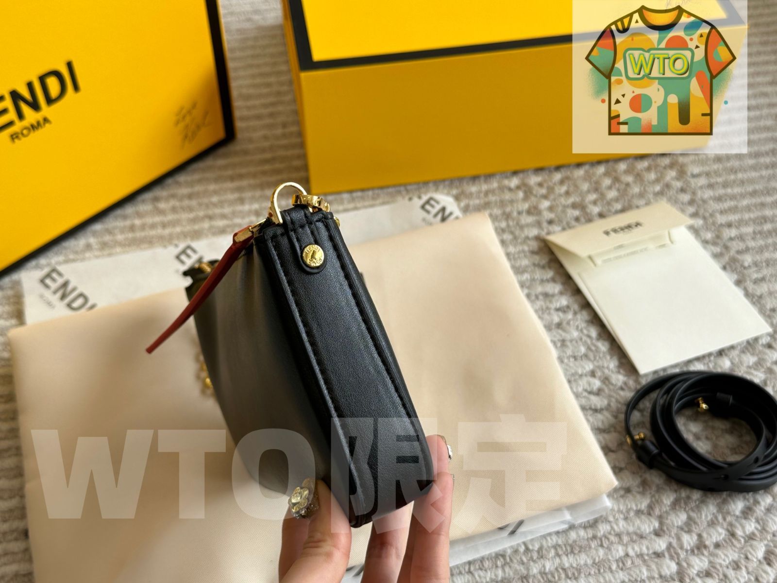 冬 今日 Fendi フェンディ ヴィンテージ ミニモンスター アームポーチ マージャンバッグ 20×12cm 激安で高品質＆送料無料！