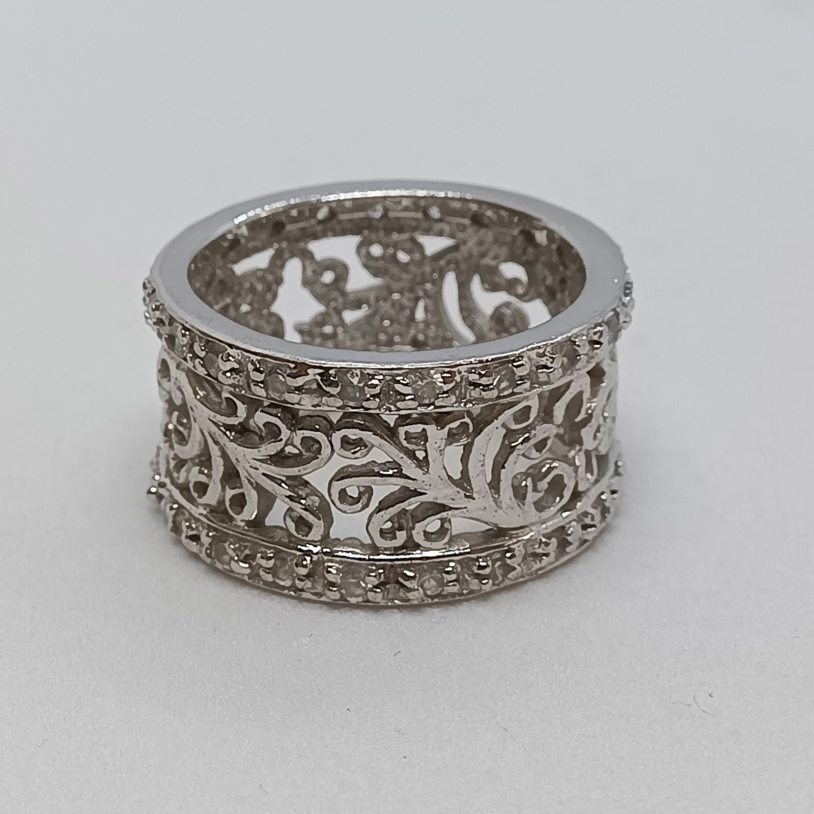 豪華🔶希少☆ デザイン シルバーリング ／ SILVER925 ／ 唐草