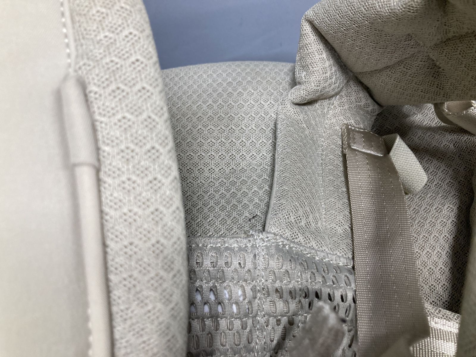  A.B.C. AirBuggy エアバギー ベビーキャリア 抱っこひも ベージュ 新生児 乳児 幼児兼用 抱っこ紐 前向き 背面 対面抱き 使いやすい 軽量設計 通気性 抱っこ紐 おんぶ紐 抱っこひも スリング