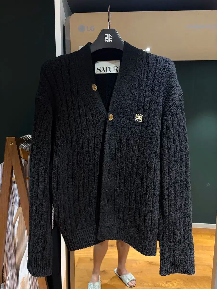 Satur 新 ブラック ブークレ ニット XL