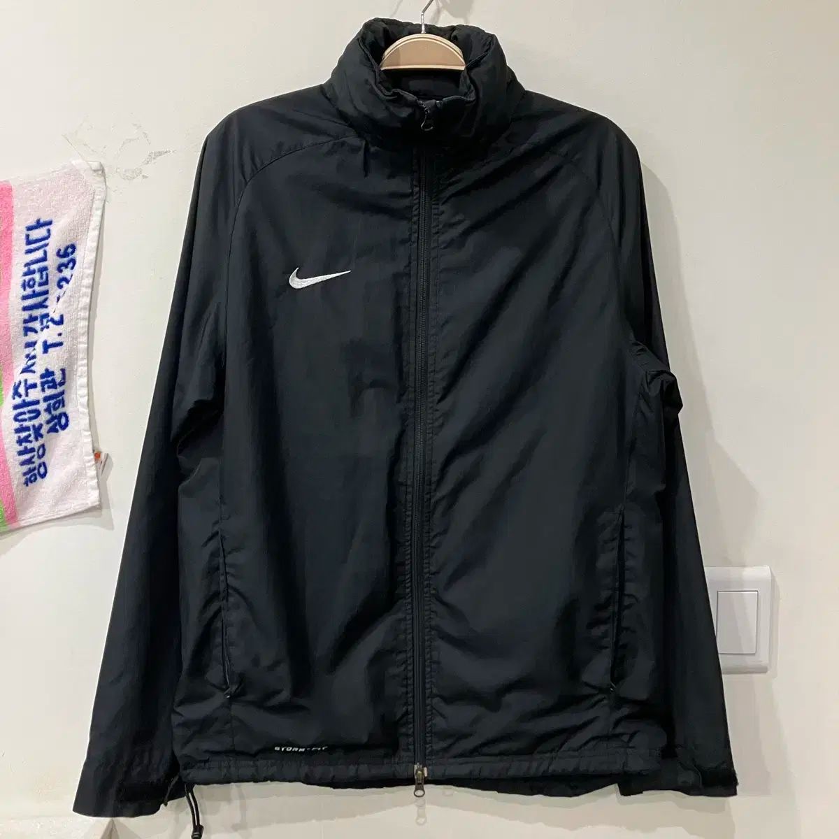 589 NIKE ストームフィット ウィンドブレーカー ジャケット