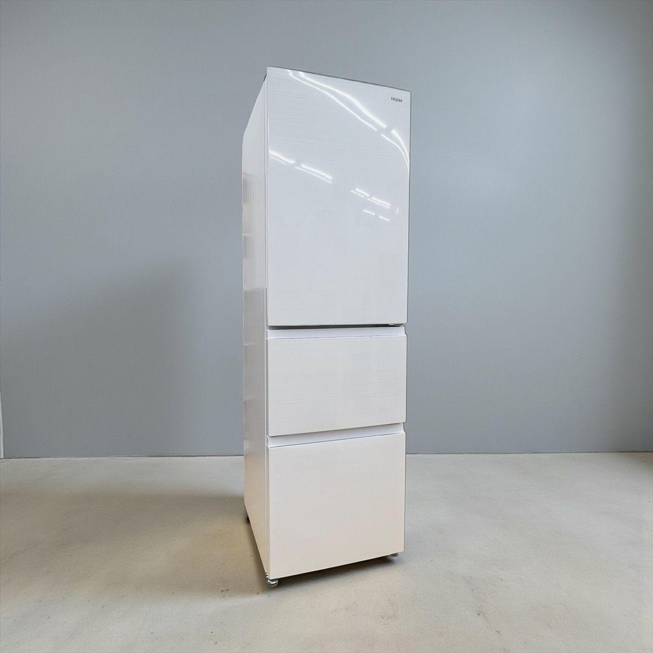 Haier ハイアール 335 L SLIMORE スリモア ノンフロン冷凍冷蔵庫 スリムボディ リネンホワイト JR CV 34 B 製