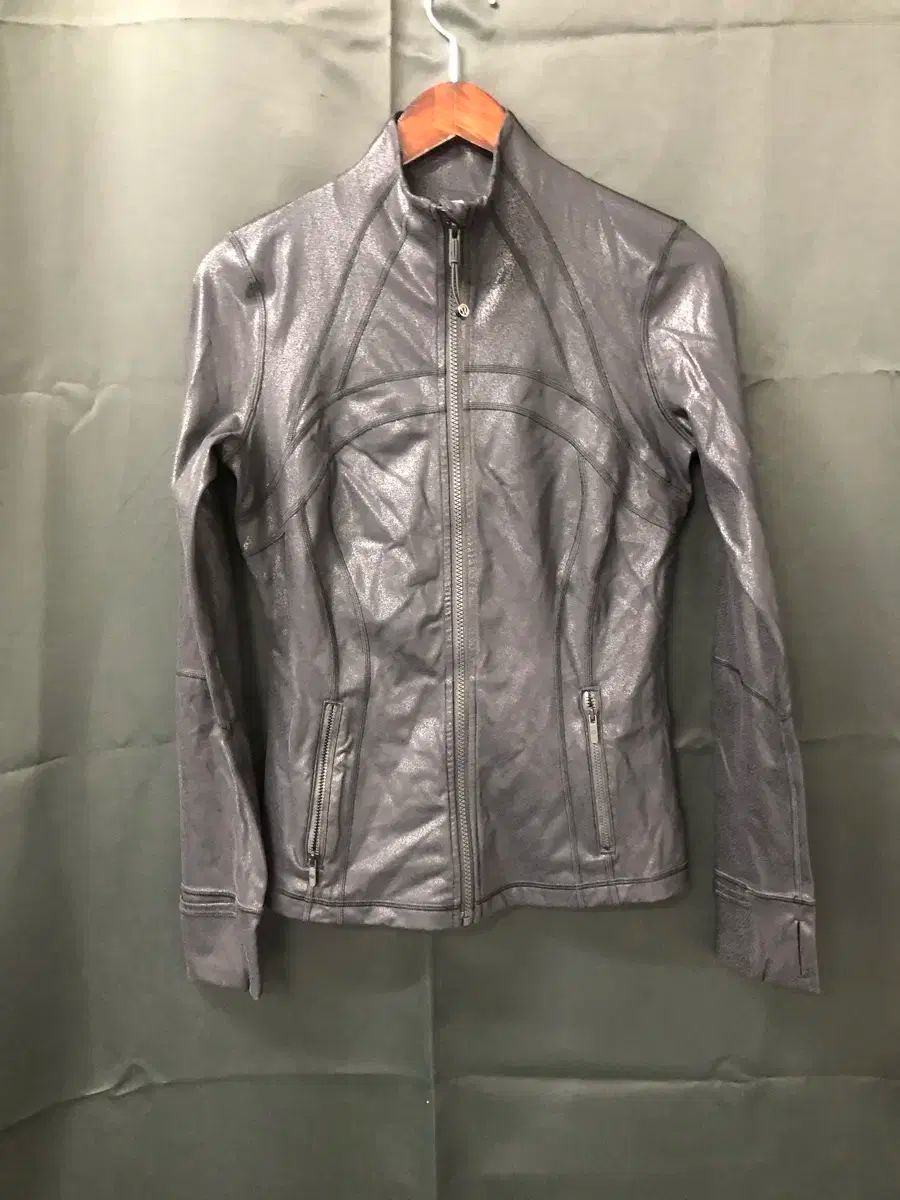 ルルレモン ディファイン ジャケット ルーオン ファブリック