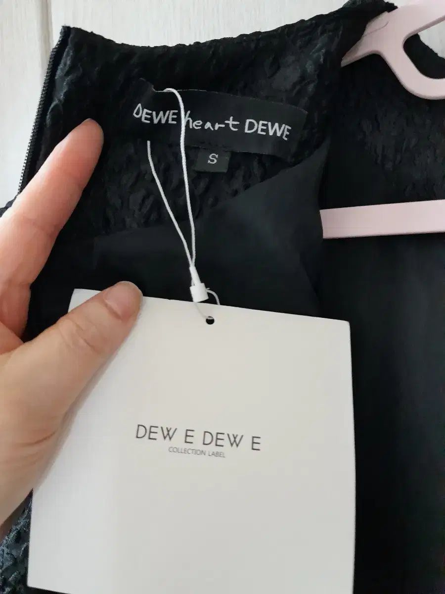  デューイドゥイ ブラック ドールONE PIECE 長袖 七分袖 ひざ丈ワンピース