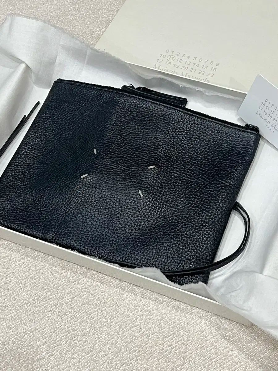 メゾンマルジェラ クラッチバッグ フールパッケージ