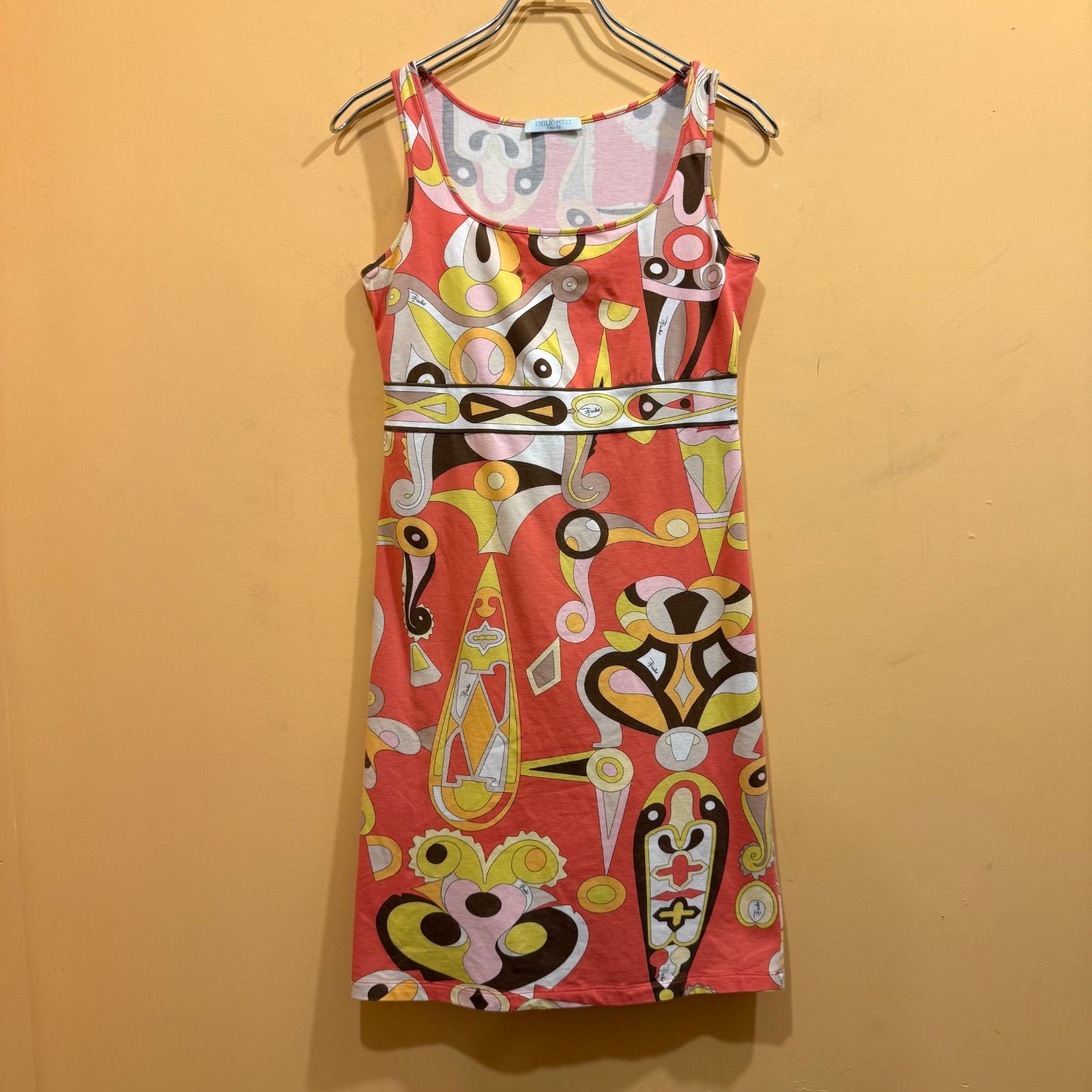 EMILIO PUCCI エミリオパッチ ワンピース ノースリーブ 総柄 み