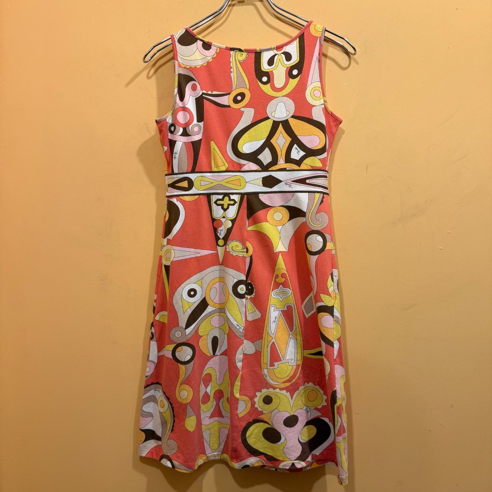 EMILIO PUCCI エミリオパッチ ワンピース ノースリーブ 総柄 み