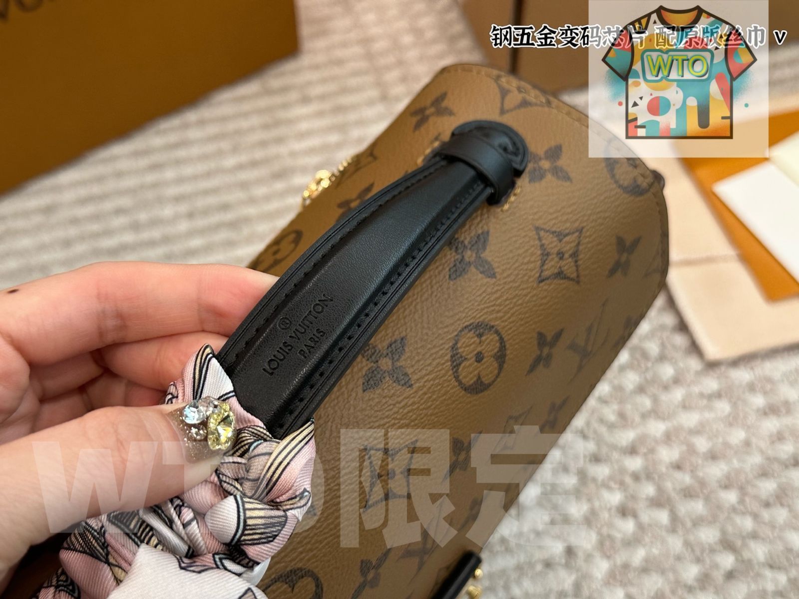 今日 L Brand Top Quality Monogram Messenger Bag モノグラム メッセンジャーバッグ