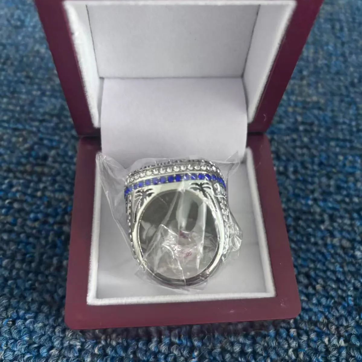 大谷翔平　リング　ワールドチャンピオン　ドジャース　来場者限定　冊子付 球場配布限定！ 大谷翔平ワールドシリーズ レプリカチャンピオンリング