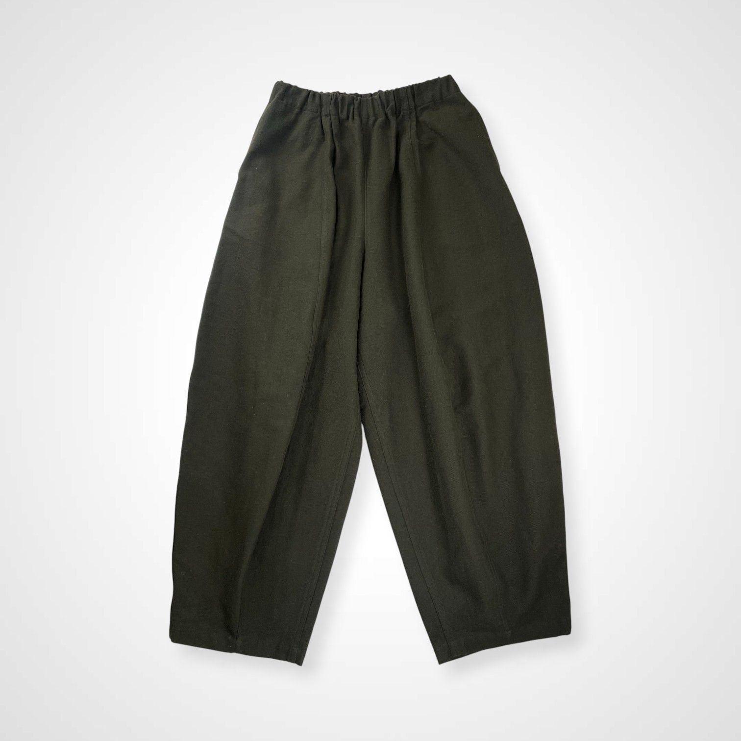 Curensology カレンソロジー コットンウールドロストパンツ カーキ 参考定価 26 000 tax SIZE