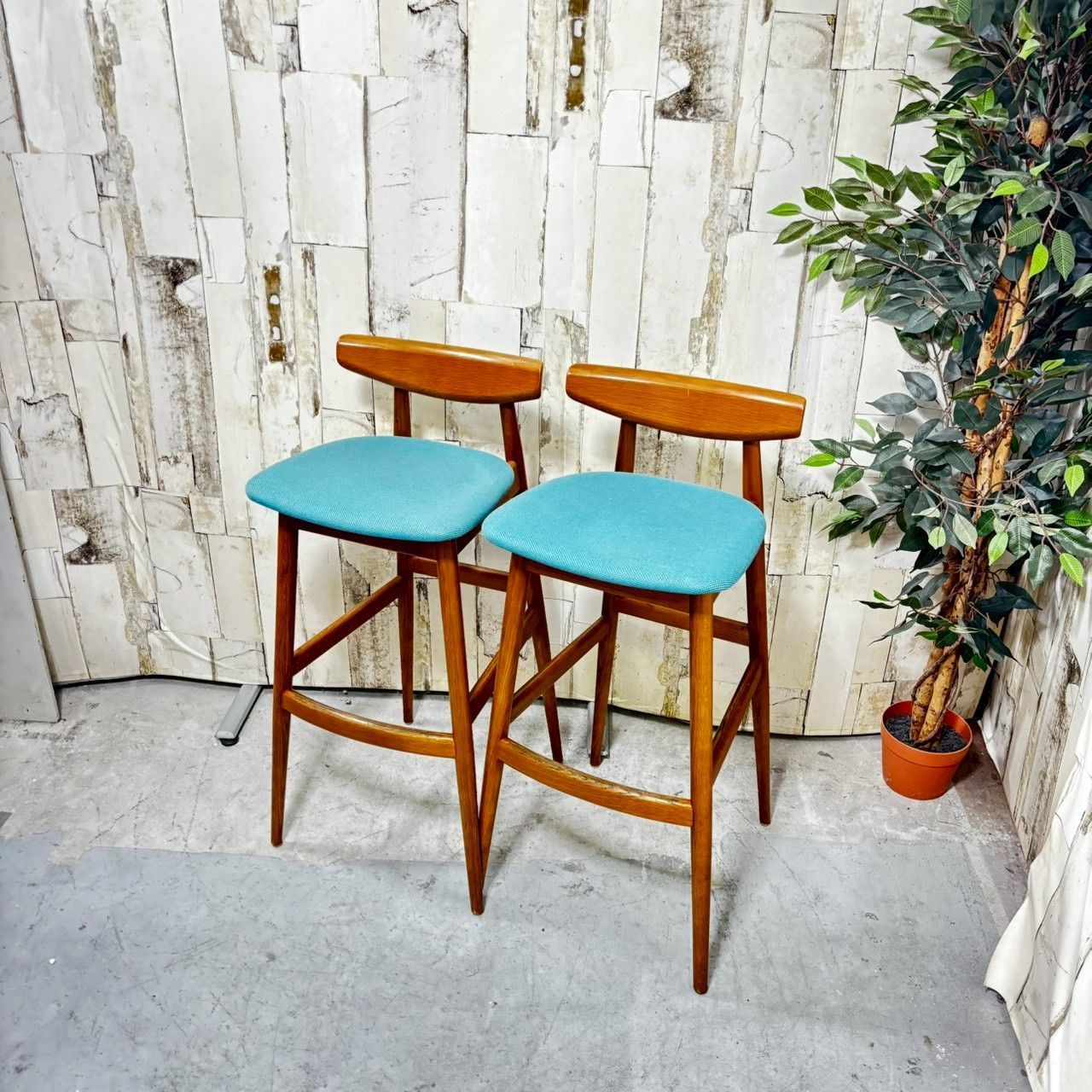 HIDA 飛騨産業 カウンターチェア 2脚セット ① Contract Collection