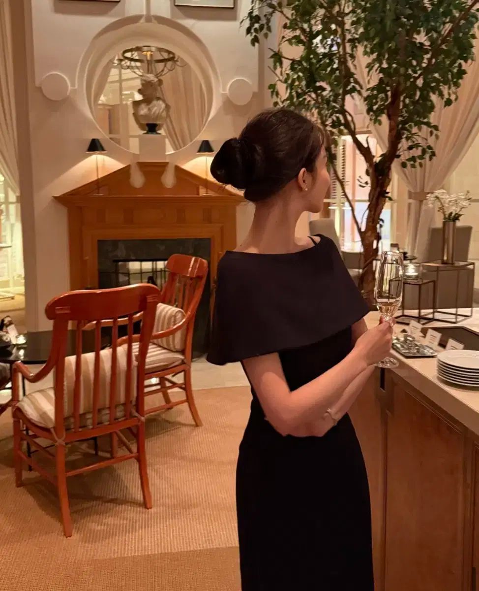 ブラック ケープ スタイル ロング ONE PIECE