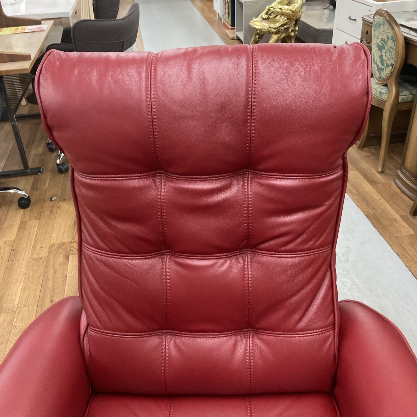 ニトリ パーソナルチェア プリモBB リクライニング RED オットマン