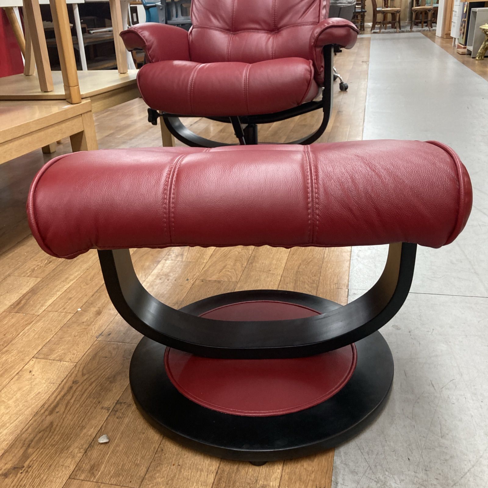 ニトリ パーソナルチェア プリモBB リクライニング RED オットマン セット m31910766679_1.jpg?1726220080