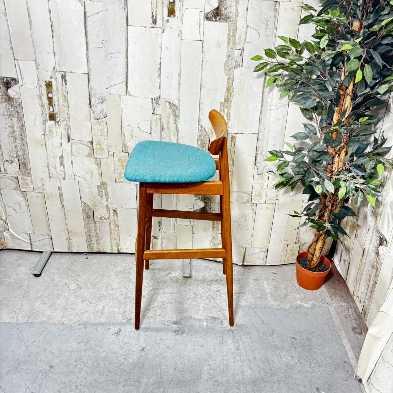 岐阜県揖斐郡池田町　中古　HIKARIカウンターチェア　4脚セット　座部高61 岐阜県揖斐郡池田町 中古 HIKARIカウンターチェア 4脚セット 座部高