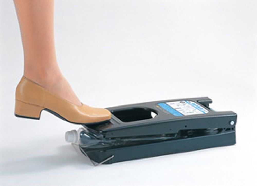 ぺんてる 空き缶ペットボトルつぶし