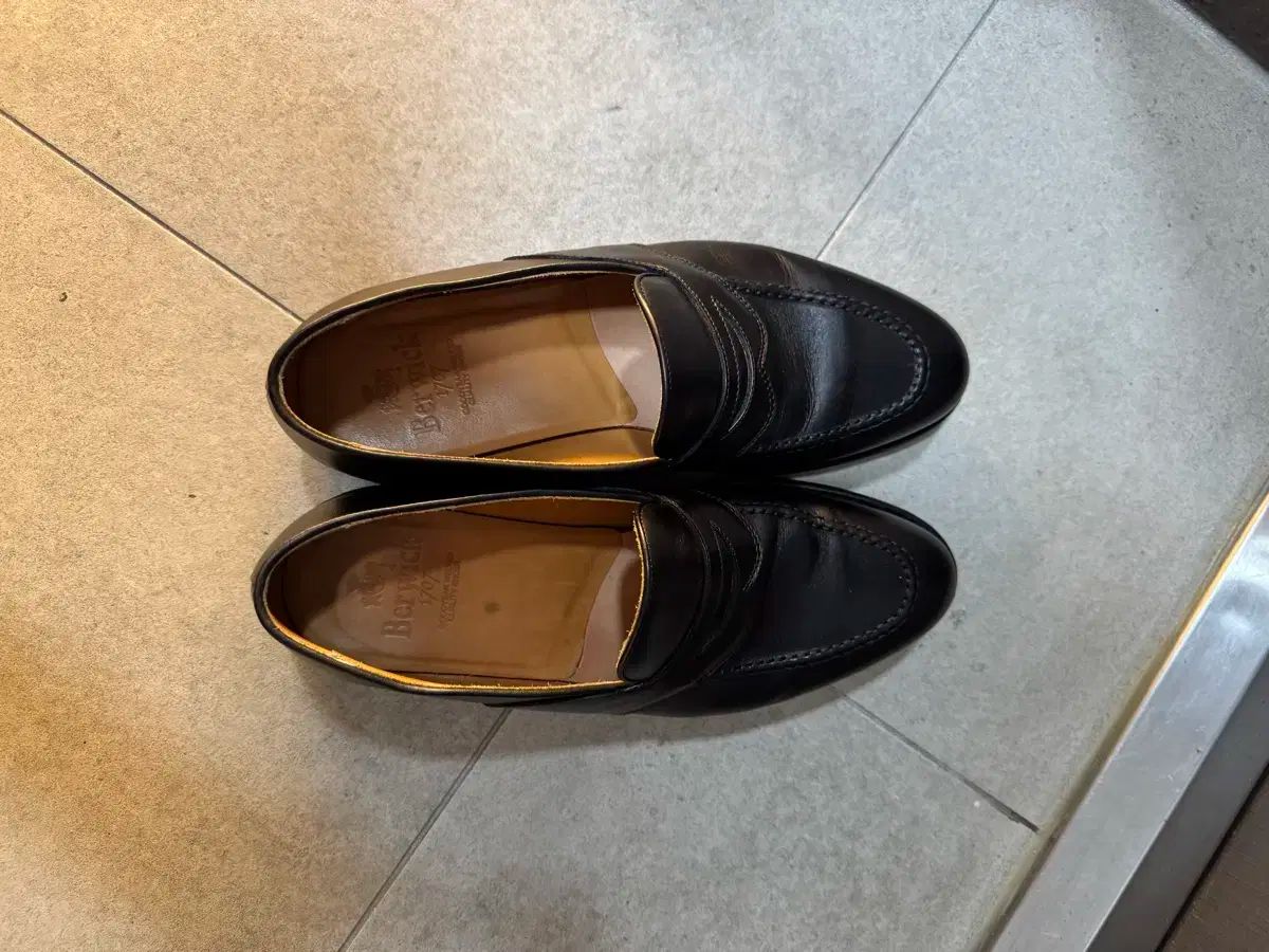 バーウィック 4407 サイズ9 ほぼ