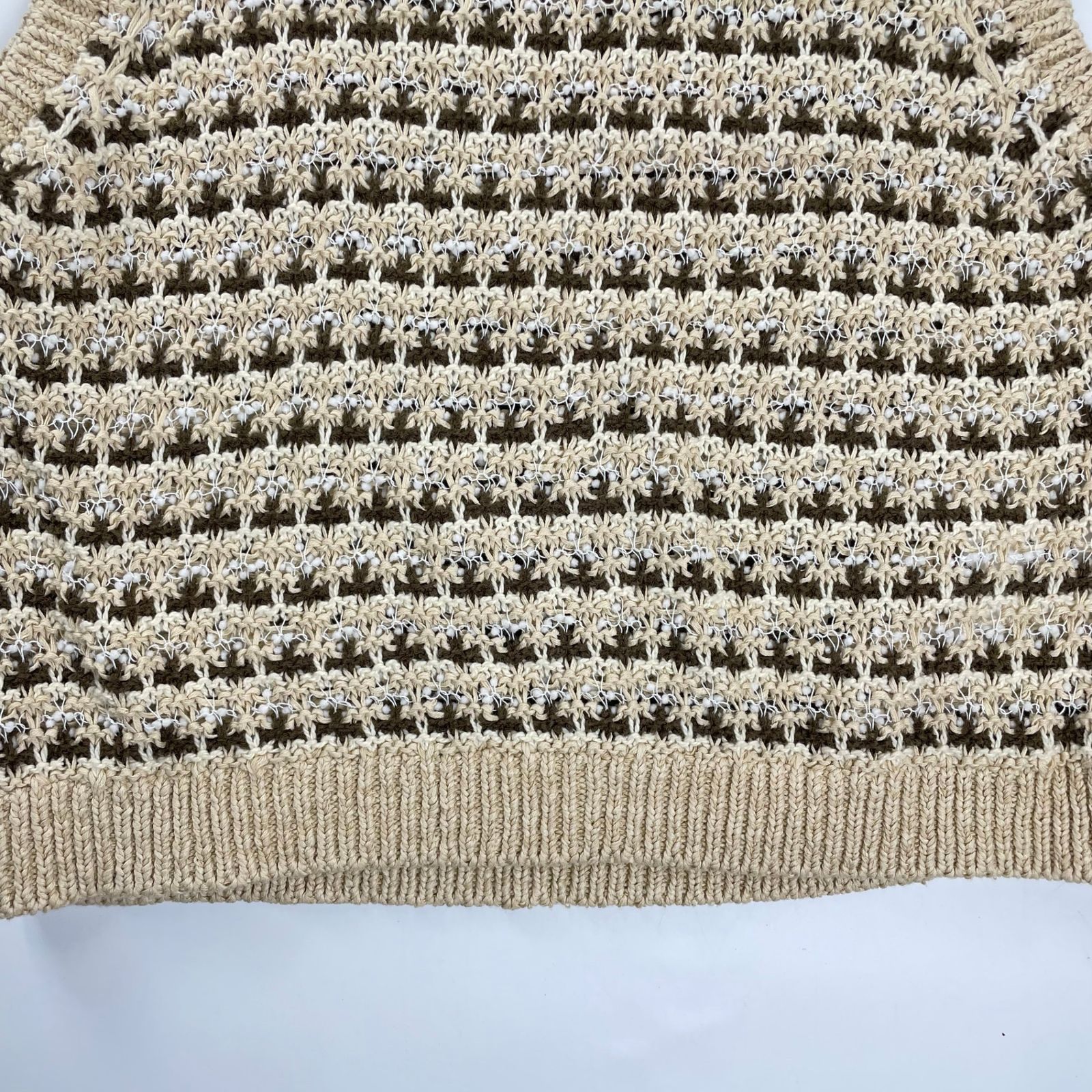 KNIT VEST