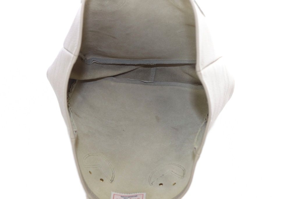  ヤングアンドオルセン YOUNG - OLSEN エンボスレザー トートバッグ M ハンドバッグ ベージュ YO 10 トートバッグ バッグ