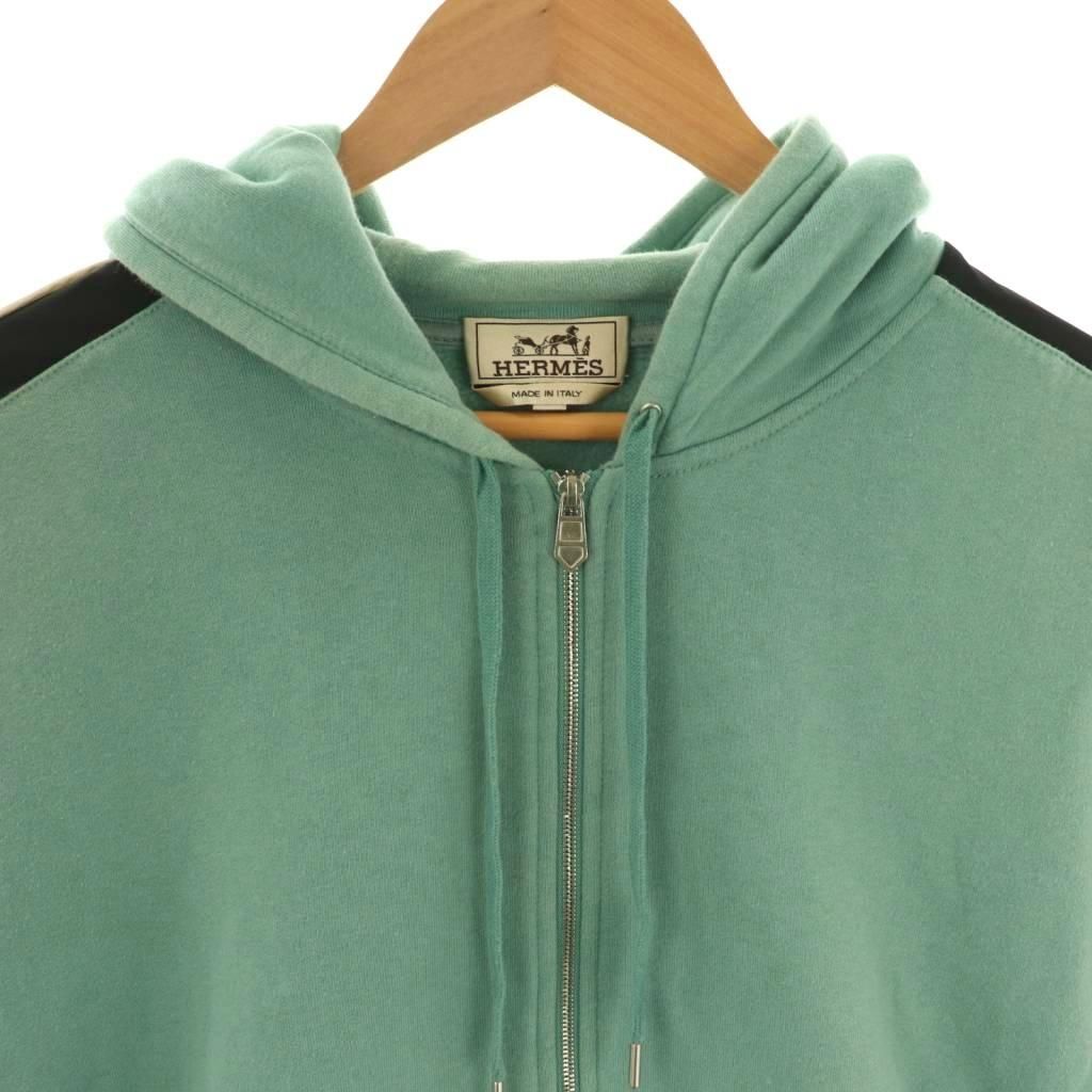 ミントグリーン