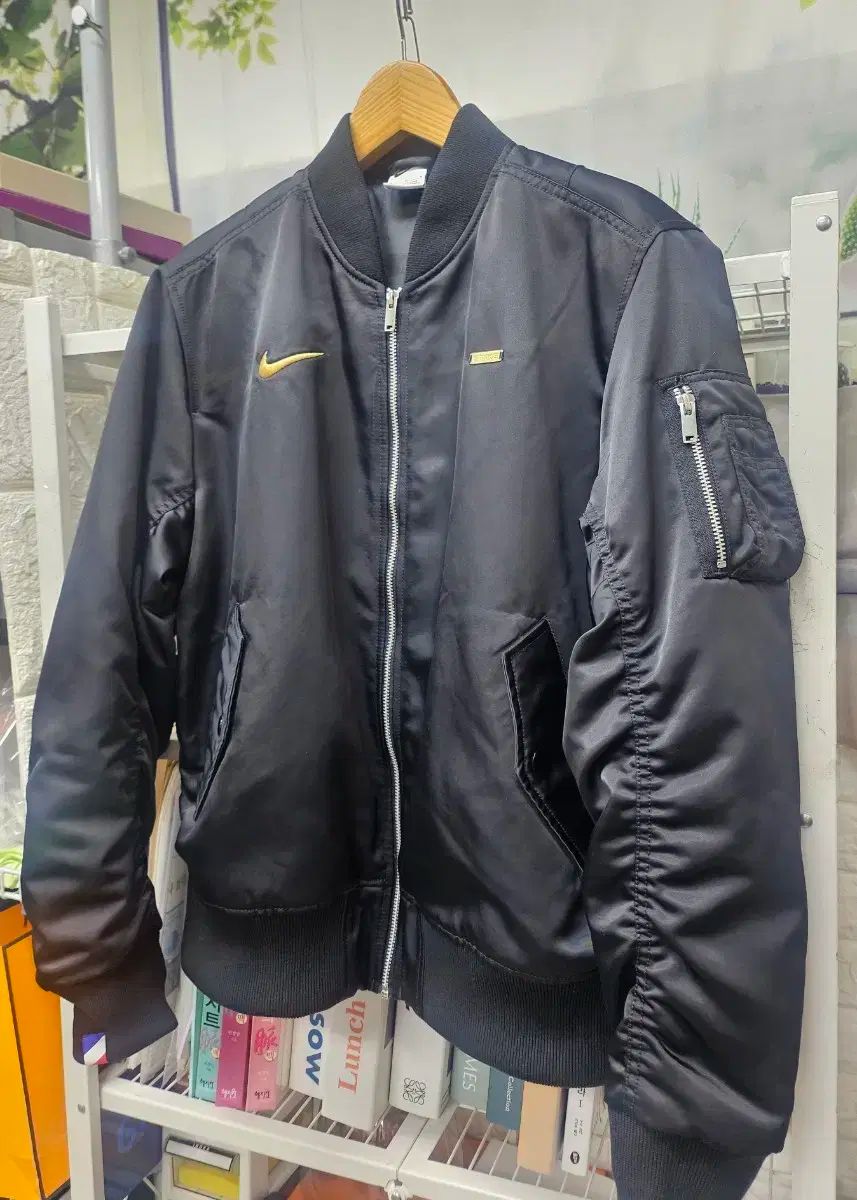 Nike ブラック MA-1 フライトジャケット 2026年最新NIKE メンズ MA-1・フライトジャケットの人気