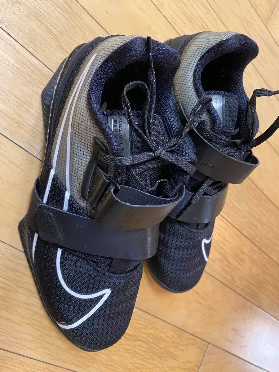 ナイキ レオ マロス 4 ウエイトリフティング シューズ ブラック 250