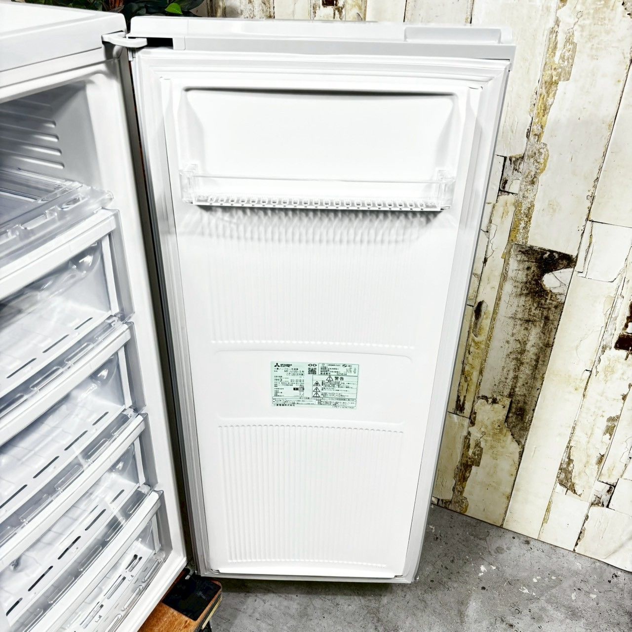 三菱 冷凍庫 MF-U12D-S 2019年製 121L 美品 清掃済み 三菱 冷凍庫 MF