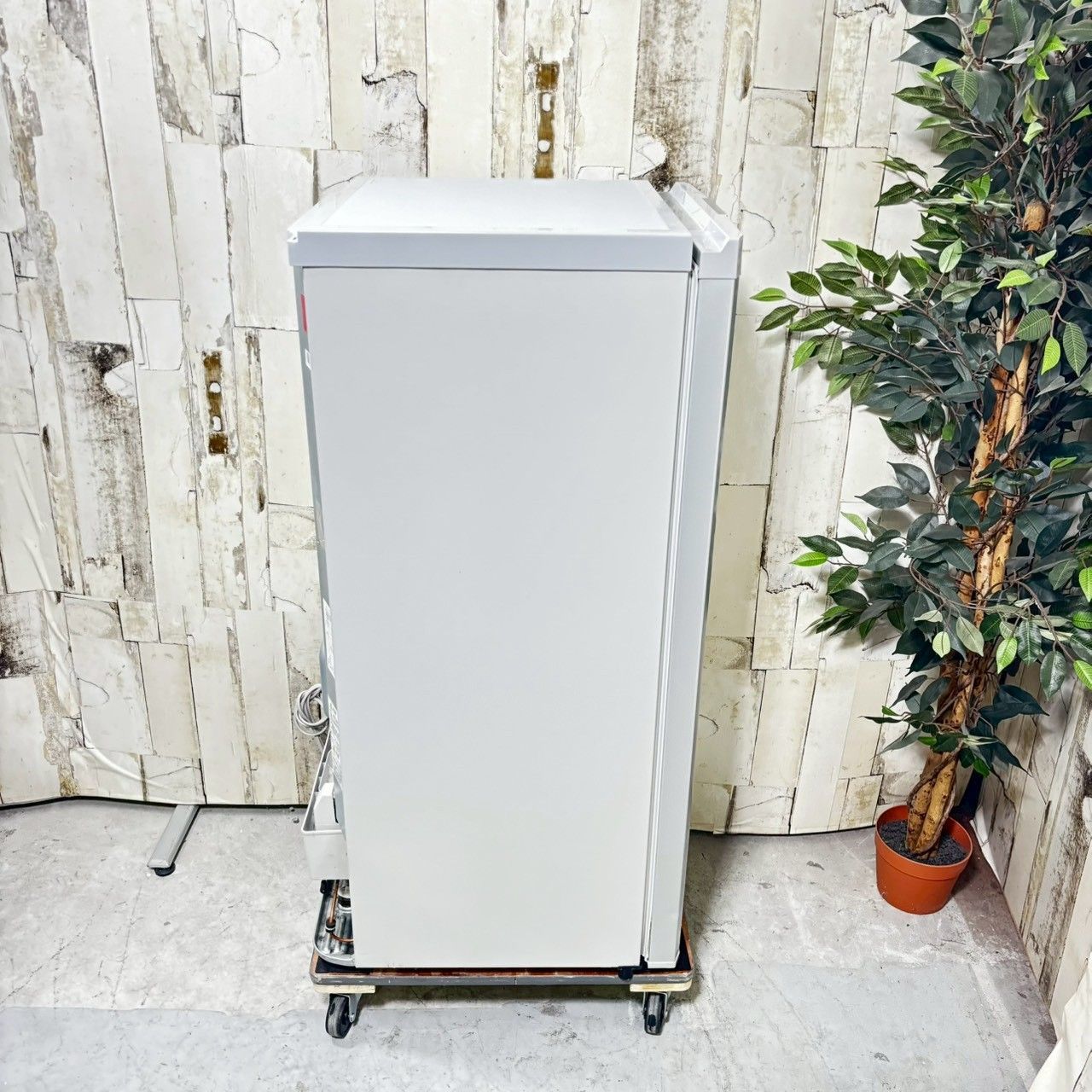 2019年製】MITSUBISHI 三菱 MF-U12D-S ノンフロン冷凍庫 121L - メルカリ