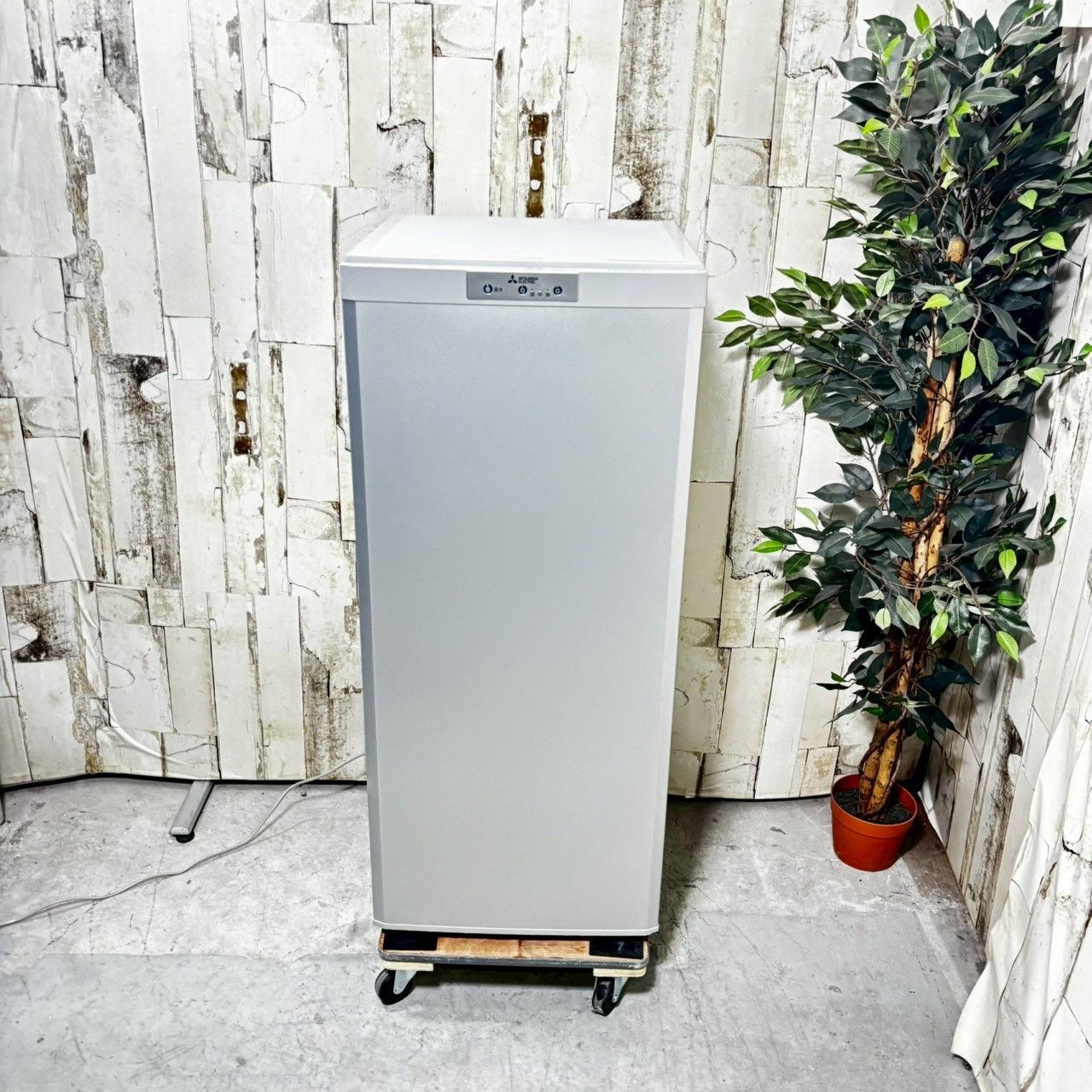 MITSUBISHI MF-U12D-S1 冷凍庫 2019年製 冷凍庫 Uシリーズ シルバー MF-U12D-S [121L /1ドア /右開きタイプ