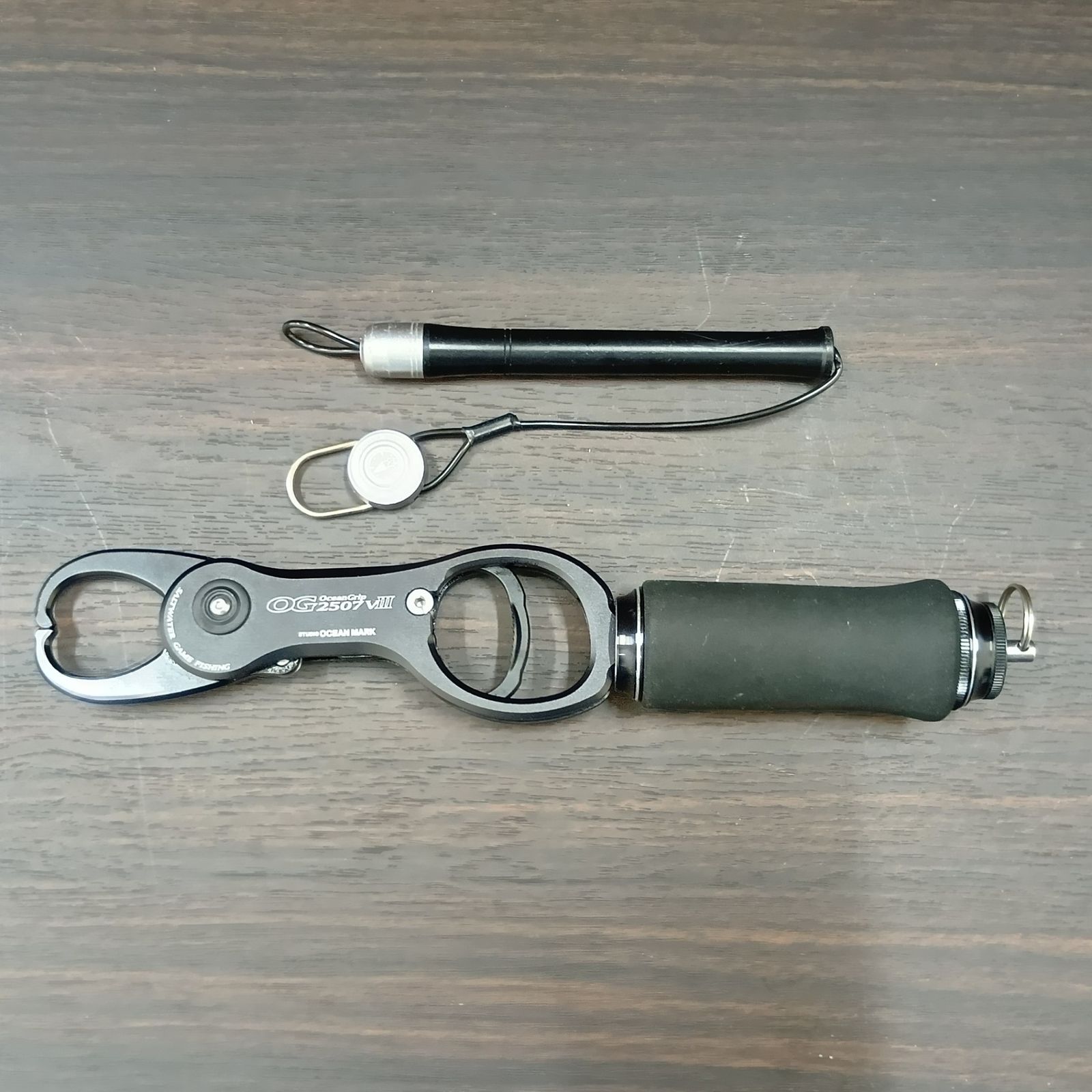 スタジオオーシャンマーク STUDIO OceanMark オーシャングリップ OG2507 ニュービー ショットブラック フィッシュグリップ