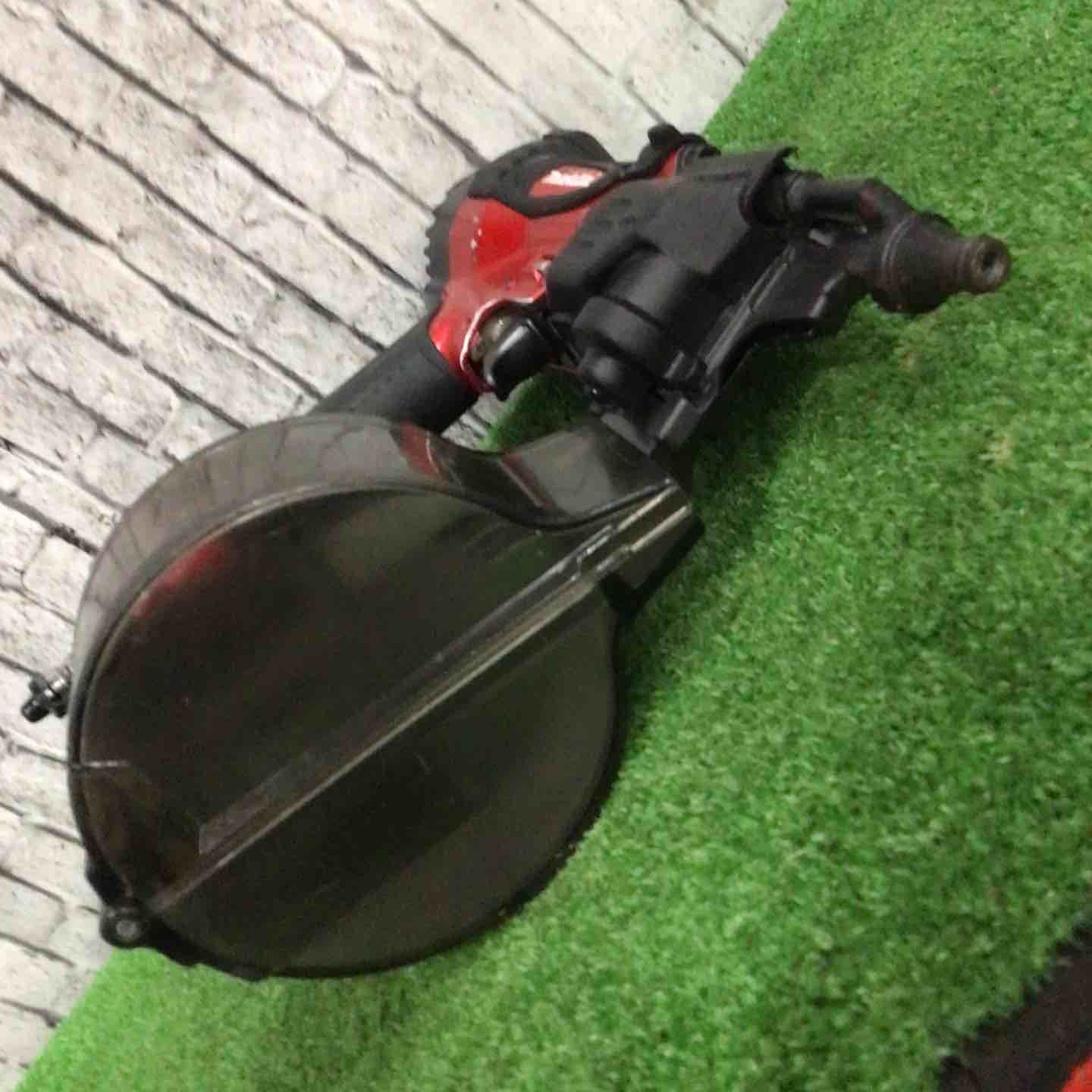 高圧エア釘打ち機