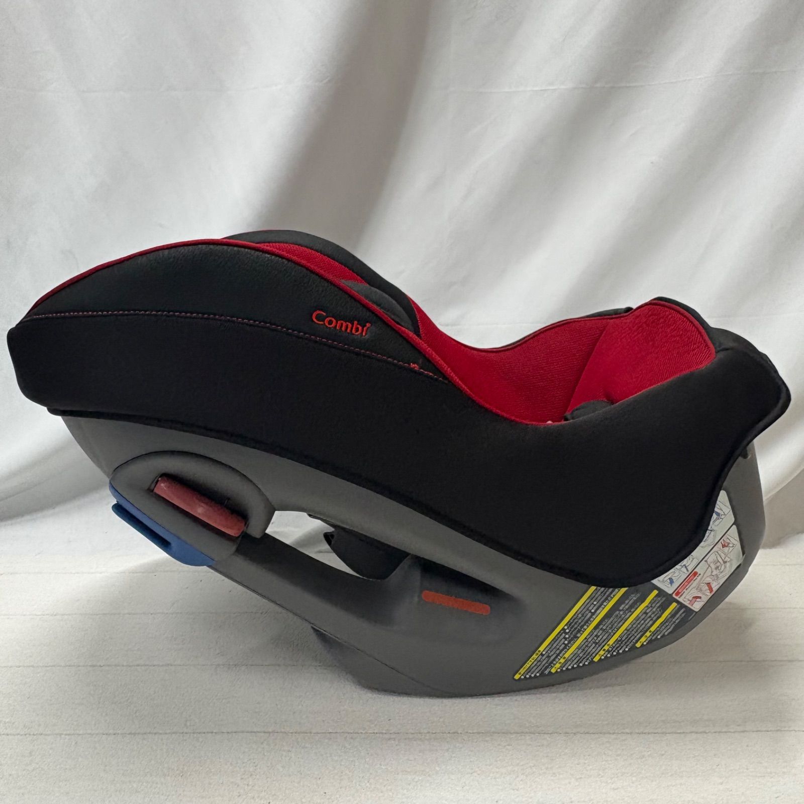 Combi コンビ ミニマグランデEG UB チャイルドシート レッドルースター