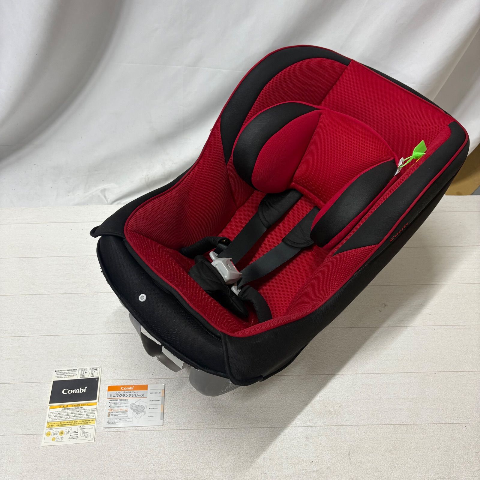 Combi コンビ ミニマグランデEG UB チャイルドシート レッドルースター