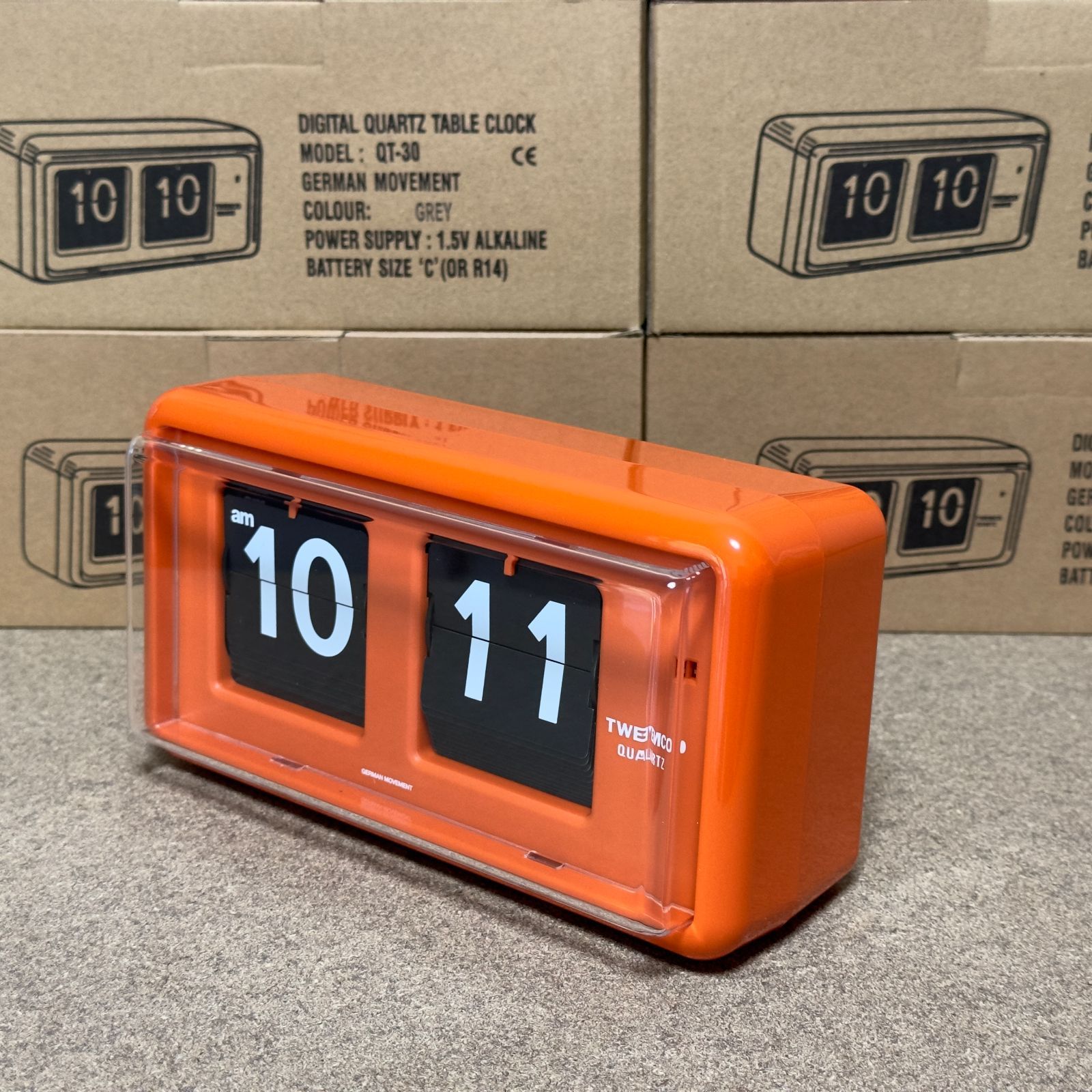 TWEMCO (トゥエンコ) QT-30 グレー 置き掛け兼用時計 ドイツの動き